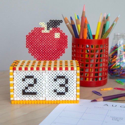 Apple Perpetual Calendar